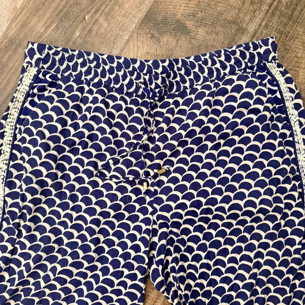 Anthropologie Women's Boho Scallop Print Beaded Cropped Joggers, Navy White, XL